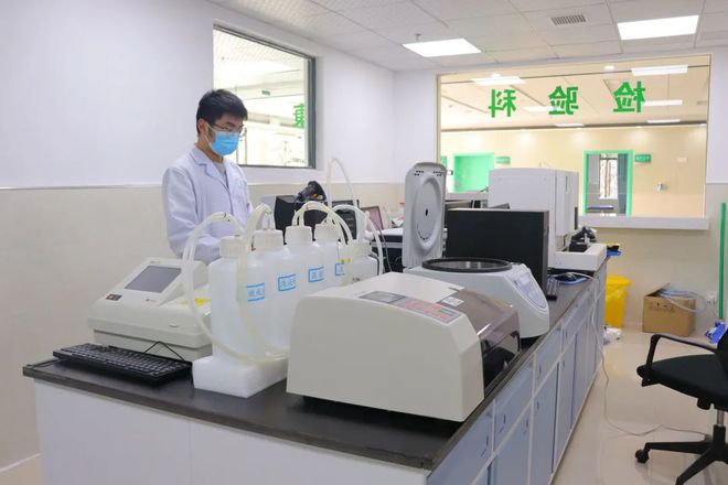 大冶市民家門口的健康守護站 又一社區衛生服務中心啟用，檢驗檢測服務再升級